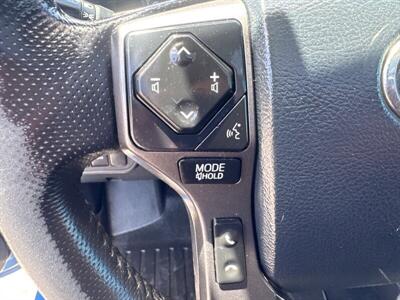 2018 Toyota Tacoma TRD Sport   - Photo 11 - Pittsburg, CA 94565-2812