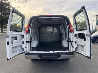2014 Chevrolet Express 2500 - Photo 11 - Pittsburg, CA 94565-2812