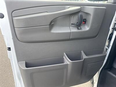 2014 Chevrolet Express 2500 - Photo 8 - Pittsburg, CA 94565-2812