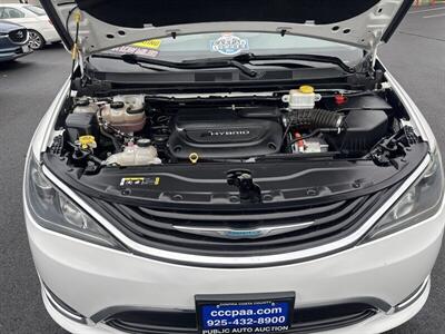 2017 Chrysler Pacifica Hybrid Touring Plus - Photo 30 - Pittsburg, CA 94565-2812