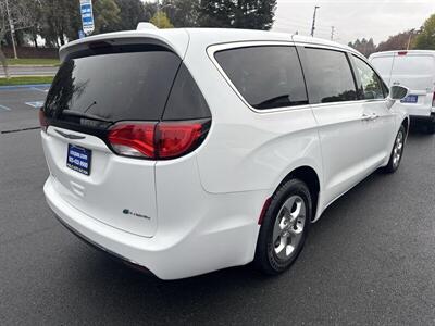 2017 Chrysler Pacifica Hybrid Touring Plus - Photo 21 - Pittsburg, CA 94565-2812