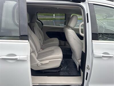 2017 Chrysler Pacifica Hybrid Touring Plus - Photo 24 - Pittsburg, CA 94565-2812