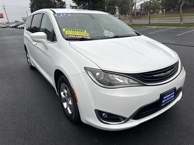 2017 Chrysler Pacifica Hybrid Touring Plus   - Photo 28 - Pittsburg, CA 94565
