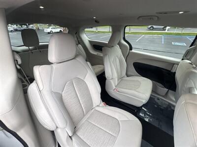 2017 Chrysler Pacifica Hybrid Touring Plus   - Photo 25 - Pittsburg, CA 94565