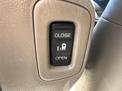 2012 Honda Odyssey EX-L w/Navi - Photo 19 - Pittsburg, CA 94565-2812