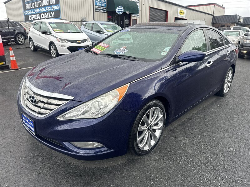 2011 Hyundai SONATA Limited  