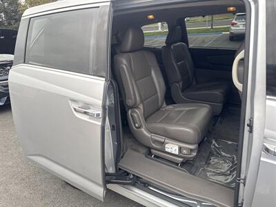 2012 Honda Odyssey Touring   - Photo 27 - Pittsburg, CA 94565-2812