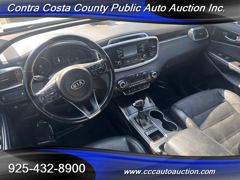 2016 Kia Sorento EX Plus V6  