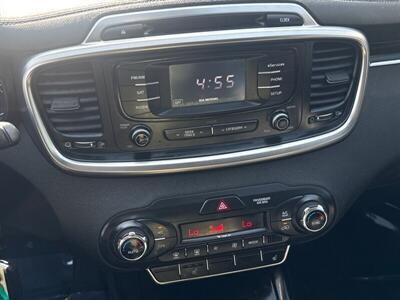 2016 Kia Sorento EX Plus V6   - Photo 11 - Pittsburg, CA 94565-2812
