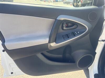 2012 Toyota RAV4   - Photo 9 - Pittsburg, CA 94565-2812
