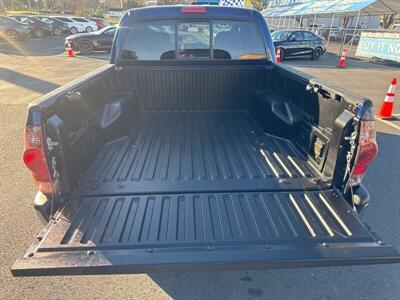 2006 Toyota Tacoma V6   - Photo 16 - Pittsburg, CA 94565-2812