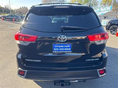 2017 Toyota Highlander Limited   - Photo 23 - Pittsburg, CA 94565-2812