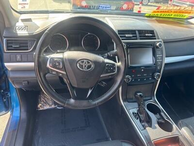 2017 Toyota Camry SE   - Photo 2 - Pittsburg, CA 94565-2812