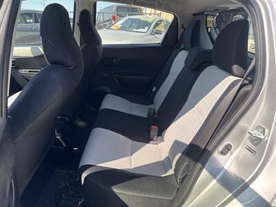 2012 Toyota Yaris 5-Door L   - Photo 10 - Pittsburg, CA 94565-2812