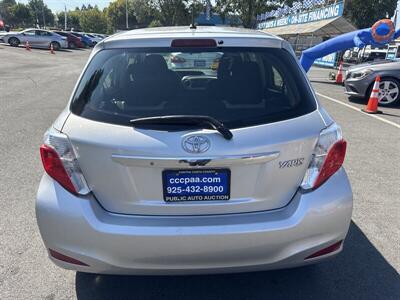2012 Toyota Yaris 5-Door L   - Photo 12 - Pittsburg, CA 94565-2812