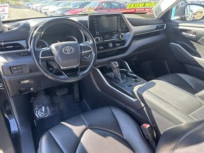2021 Toyota Highlander XLE   - Photo 2 - Pittsburg, CA 94565-2812
