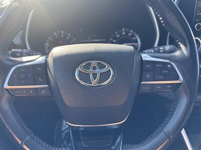 2021 Toyota Highlander XLE   - Photo 9 - Pittsburg, CA 94565-2812