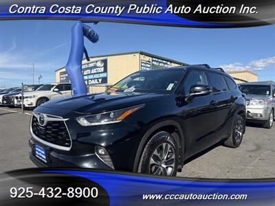 2021 Toyota Highlander XLE   - Photo 1 - Pittsburg, CA 94565-2812