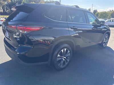 2021 Toyota Highlander XLE   - Photo 27 - Pittsburg, CA 94565-2812