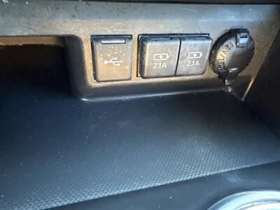 2021 Toyota Highlander XLE   - Photo 18 - Pittsburg, CA 94565-2812