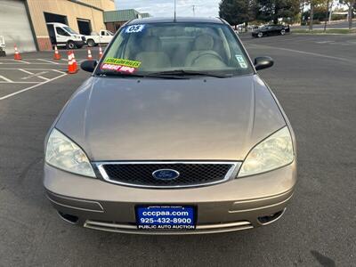 2005 Ford Focus ZX4 SE   - Photo 25 - Pittsburg, CA 94565-2812