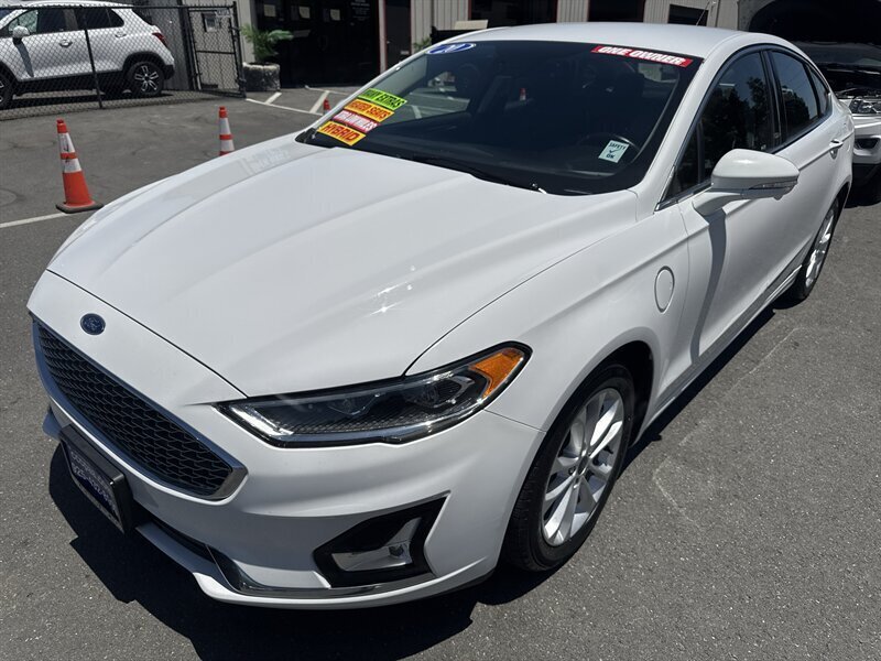 2020 Ford Fusion Energi Titanium  