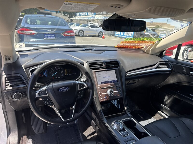 2020 Ford Fusion Energi Titanium  
