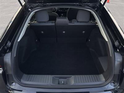 2024 Toyota Prius LE   - Photo 19 - Pittsburg, CA 94565-2812