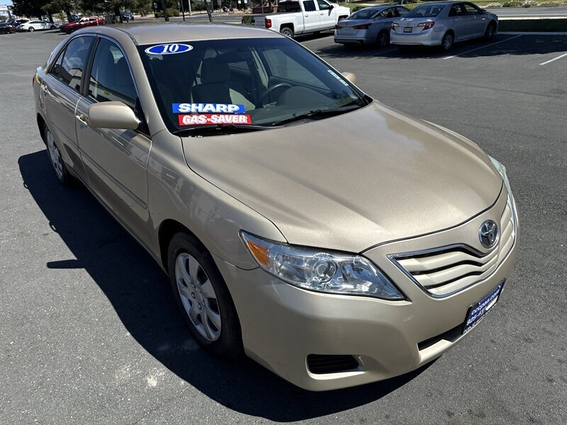 2010 Toyota Camry LE - Photo 24