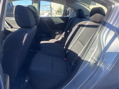 2013 Mazda Mazda3 i Touring - Photo 15 - Pittsburg, CA 94565-2812