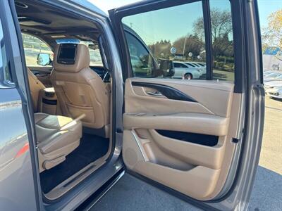 2018 Cadillac Escalade ESV Platinum   - Photo 36 - Pittsburg, CA 94565-2812