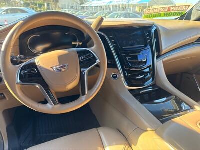 2018 Cadillac Escalade ESV Platinum   - Photo 7 - Pittsburg, CA 94565-2812