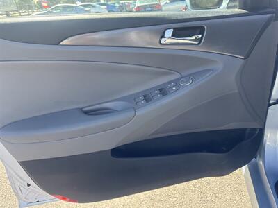 2014 Hyundai SONATA Hybrid   - Photo 13 - Pittsburg, CA 94565-2812