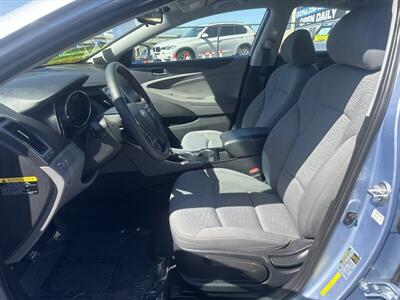 2014 Hyundai SONATA Hybrid   - Photo 3 - Pittsburg, CA 94565-2812