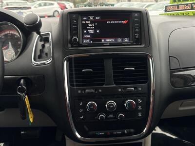 2017 Dodge Grand Caravan SE - Photo 9 - Pittsburg, CA 94565-2812