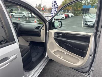 2017 Dodge Grand Caravan SE - Photo 24 - Pittsburg, CA 94565-2812
