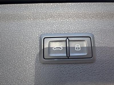 2016 Audi Q3 2.0T Premium Plus   - Photo 24 - Pittsburg, CA 94565-2812