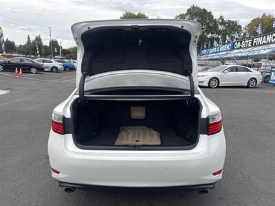 2013 Lexus ES   - Photo 20 - Pittsburg, CA 94565-2812