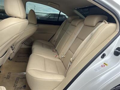 2013 Lexus ES   - Photo 16 - Pittsburg, CA 94565-2812