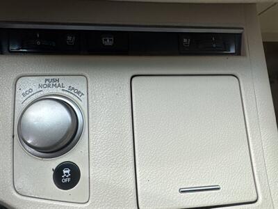 2013 Lexus ES   - Photo 12 - Pittsburg, CA 94565-2812