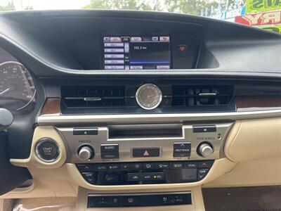 2013 Lexus ES   - Photo 8 - Pittsburg, CA 94565-2812