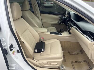 2013 Lexus ES   - Photo 26 - Pittsburg, CA 94565-2812