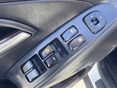 2011 Hyundai TUCSON GLS   - Photo 6 - Pittsburg, CA 94565-2812