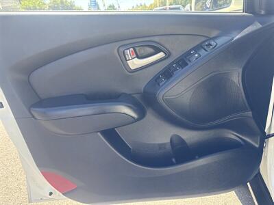 2011 Hyundai TUCSON GLS   - Photo 7 - Pittsburg, CA 94565-2812