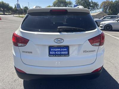 2011 Hyundai TUCSON GLS   - Photo 16 - Pittsburg, CA 94565-2812