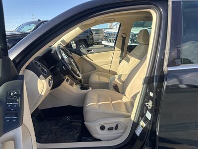 2017 Volkswagen Tiguan 2.0T Wolfsburg Editi   - Photo 7 - Pittsburg, CA 94565-2812