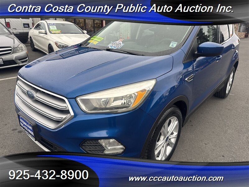 2017 Ford Escape SE's photo