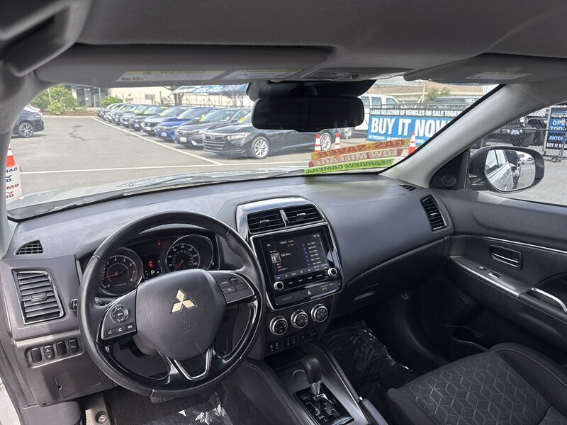 2021 Mitsubishi Outlander Sport SE  