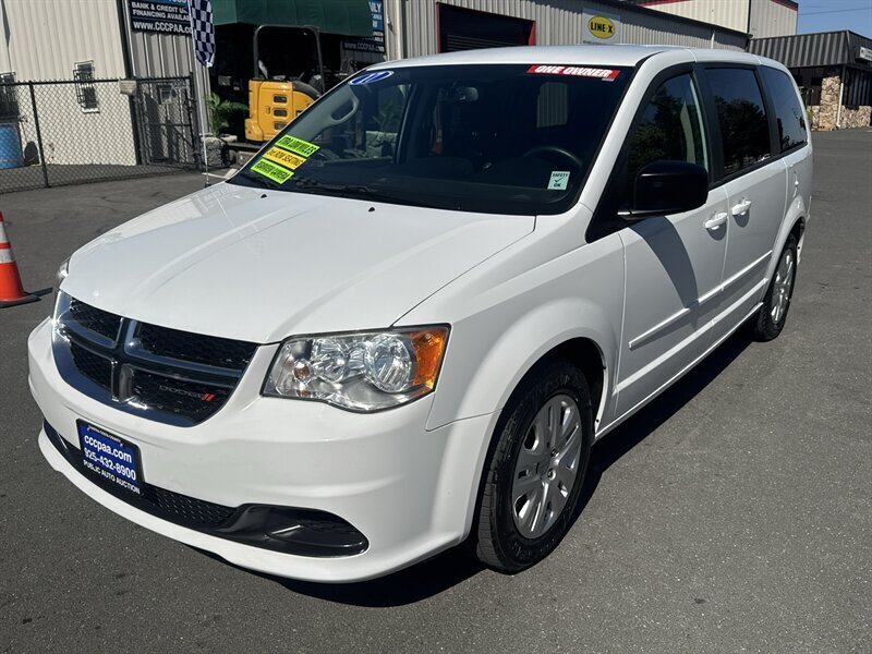 2017 Dodge Grand Caravan SE  