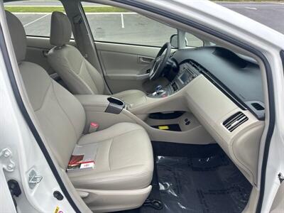 2012 Toyota Prius Three   - Photo 23 - Pittsburg, CA 94565-2812